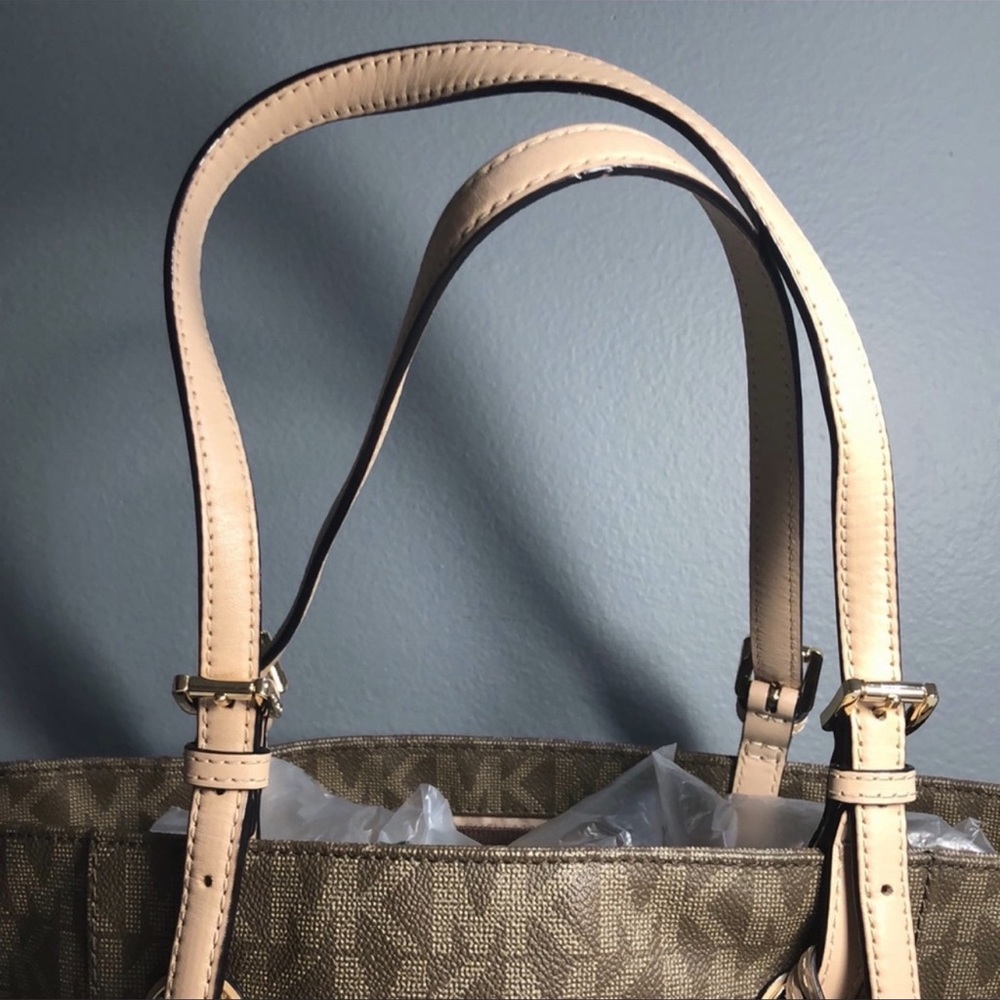 Sally 2 in 1 Logo and Faux Leather Tote Bag - Picture 3 of 9